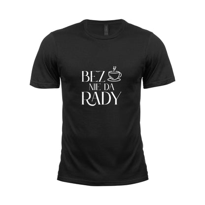 Wizualizacja czarnej męskiej koszulki z białym napisem "Bez kawy nie da rady"