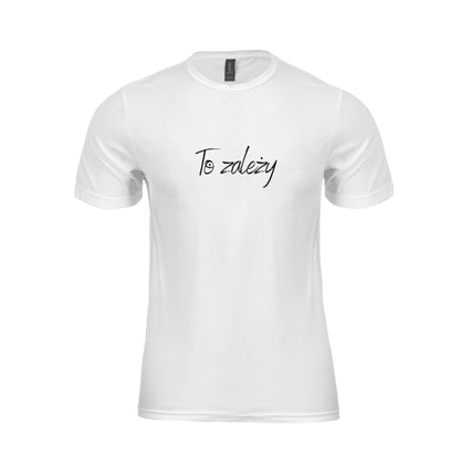 Wizualizacja białej męskiej koszulki z czarnym napisem na przodzie "To zależy"